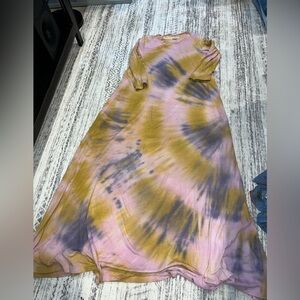 Tie-dye maxi dress